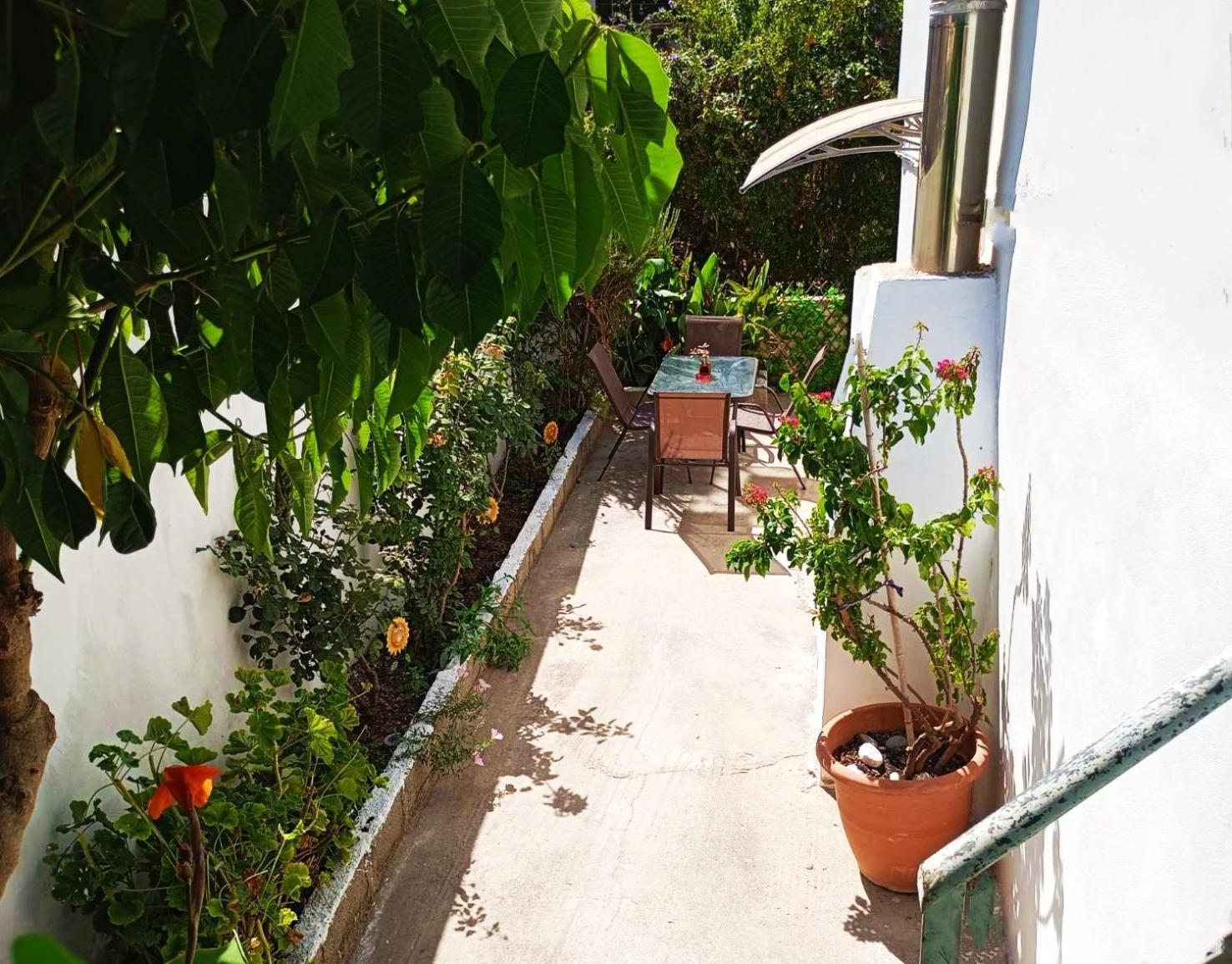 Sleepili Apartamento Vrísai Exterior foto